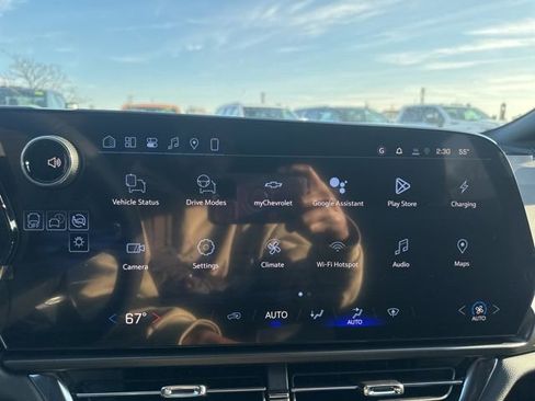 New 2026 Chevrolet Equinox EV LT image 28