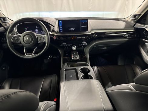 Used 2025 Acura MDX SH-AWD w/ Technology Package image 5
