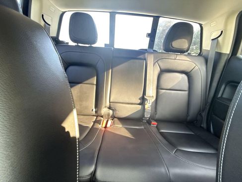 Used 2022 GMC Canyon Elevation w/ Elevation Premium Package image 11