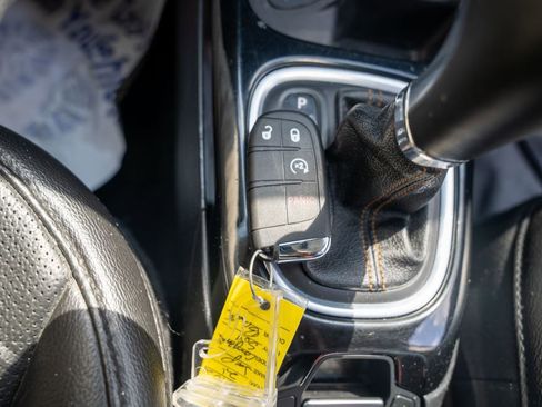 Used 2021 Jeep Compass Limited w/ Elite Interior Group image 28