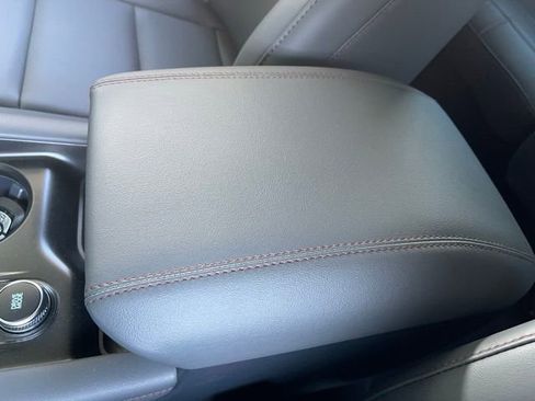 New 2026 Ford Explorer Active w/ Active Comfort Package image 19