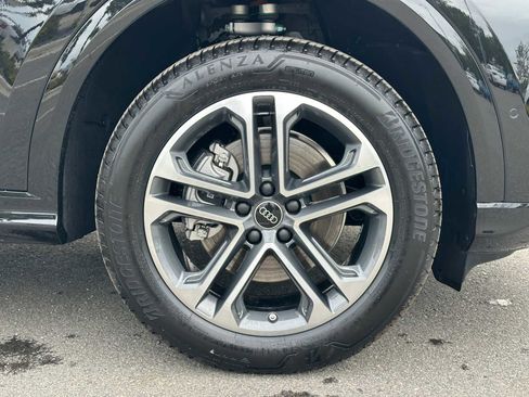 New 2025 Audi Q5 Premium image 9