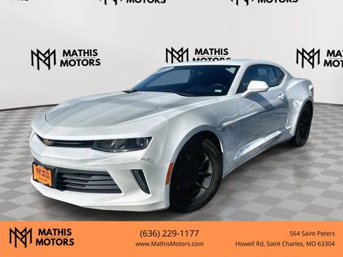 Used 2017 Chevrolet Camaro LT image 1