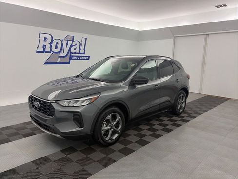 Used 2025 Ford Escape ST-Line AWD/4WD image 1