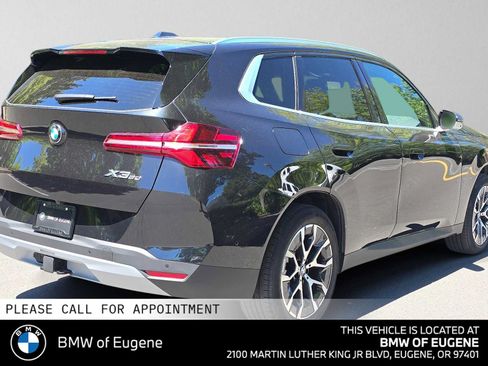 Used 2026 BMW X3 xDrive30i w/ Premium Package AWD/4WD image 3