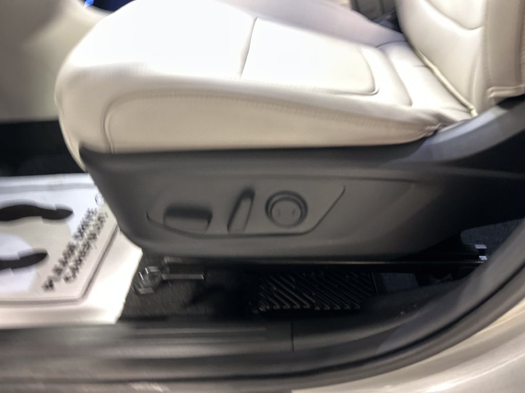 Used 2026 Hyundai Tucson Limited AWD/4WD image 11