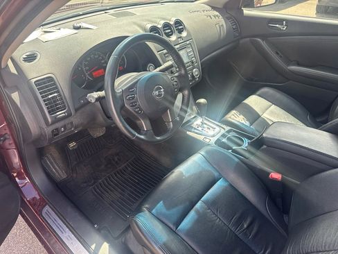 Used 2012 Nissan Altima 3.5 SR w/ Sport Pkg FWD image 9