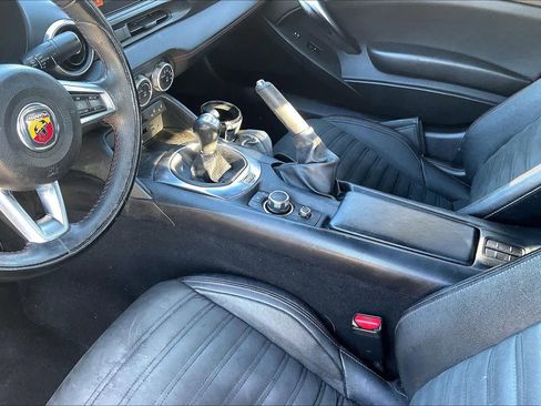 Used 2018 FIAT 124 Spider Abarth w/ Convenience Group image 14