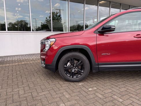 Used 2024 GMC Terrain AT4 w/ Infotainment Package II AWD/4WD image 9