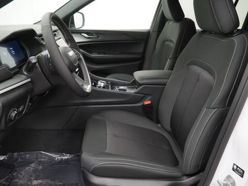 New 2026 Jeep Grand Cherokee Laredo AWD/4WD image 15
