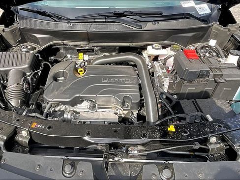 New 2026 Chevrolet Equinox LT w/ LPO, Floor Liner Package FWD image 12