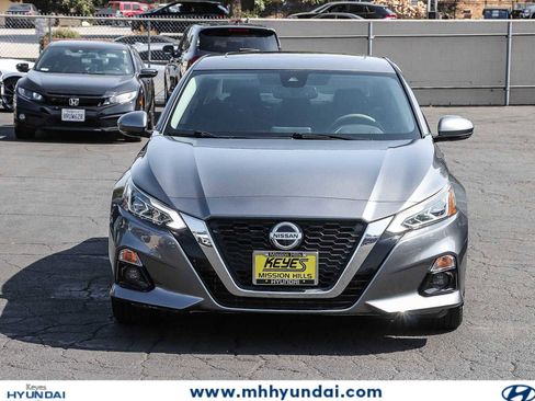 Used 2019 Nissan Altima 2.5 SV FWD image 6