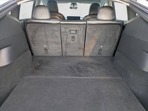 Used 2021 Tesla Model Y Long Range image 6