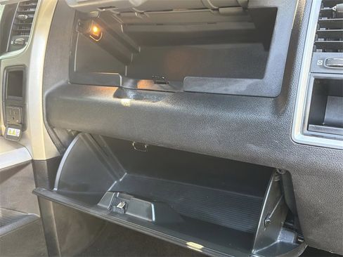 Used 2018 RAM 1500 Big Horn image 40