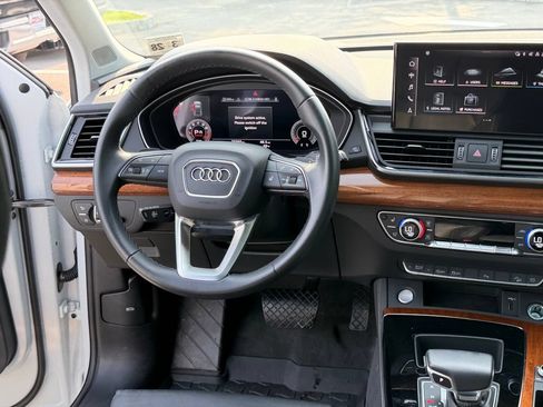 Certified 2023 Audi Q5 2.0T Premium Plus w/ Premium Plus Package AWD/4WD image 21