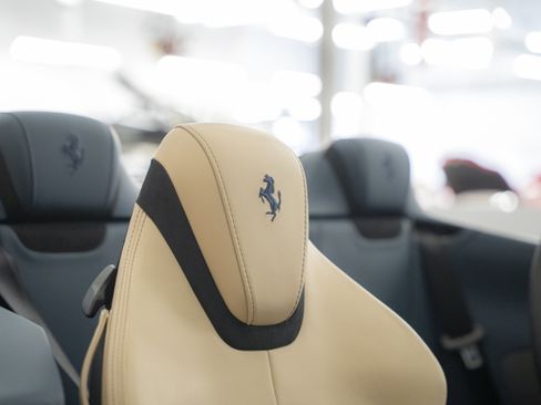 Certified 2025 Ferrari Roma Spider image 37