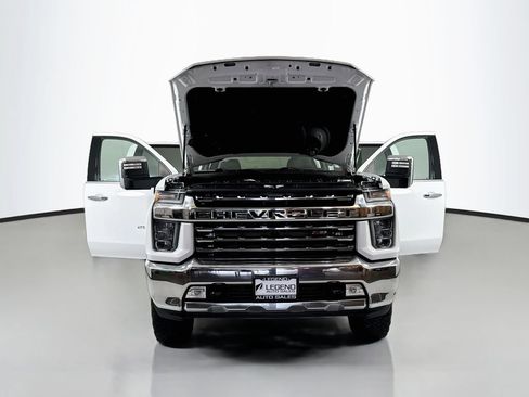 Used 2021 Chevrolet Silverado 2500 LTZ w/ Z71 Off-Road Package AWD/4WD image 22