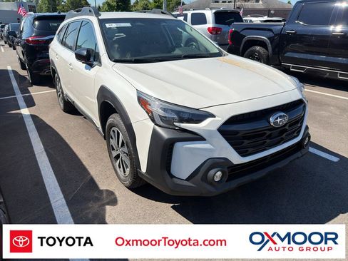 Used 2023 Subaru Outback Premium AWD/4WD image 1