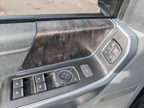 Used 2022 Ford F150 Lariat w/ Equipment Group 501A Mid image 29