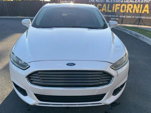 Used 2015 Ford Fusion SE w/ Equipment Group 502A image 2