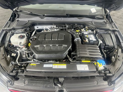 Used 2022 Volkswagen GTI SE FWD image 34