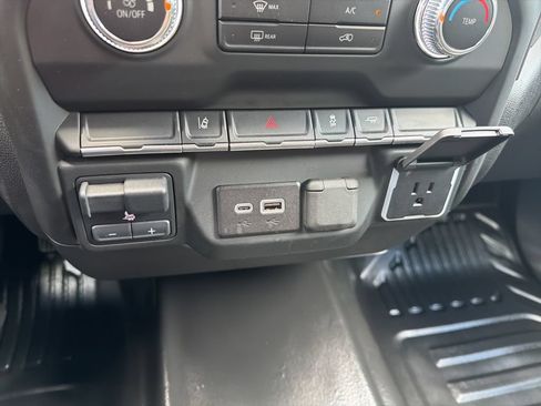 Certified 2024 GMC Sierra 3500 Pro w/ Convenience Package RWD image 27
