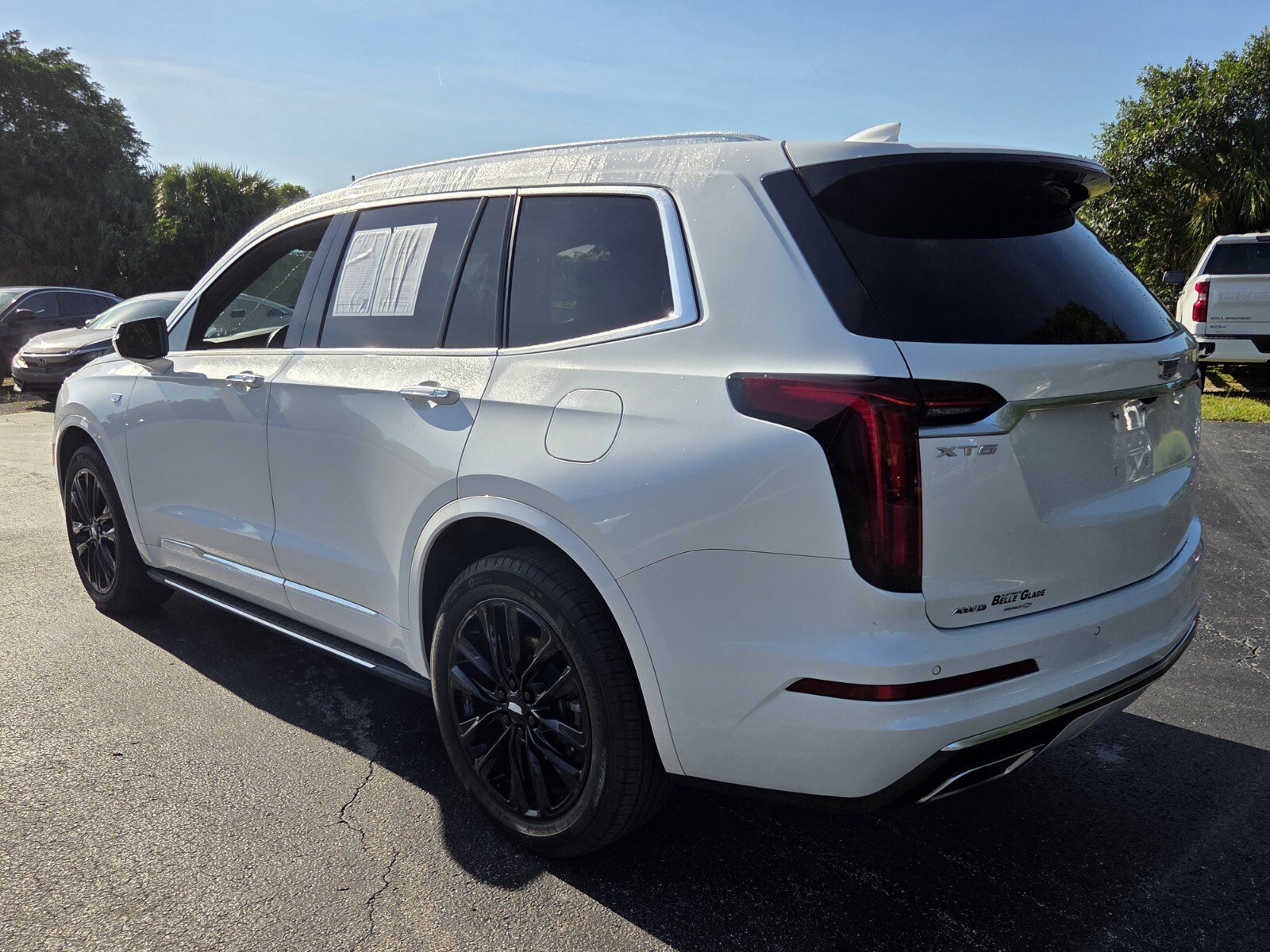 Used 2024 Cadillac XT6 Luxury AWD/4WD image 3