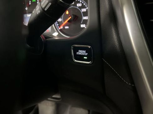 Certified 2023 GMC Acadia SLE w/ Driver Convenience Package FWD image 16