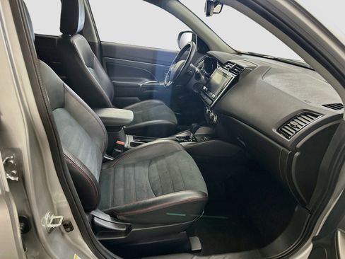 Used 2024 Mitsubishi Outlander Sport AWD image 31