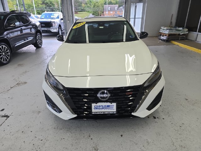 Used 2023 Nissan Altima 2.5 SR w/ SR Premium Package FWD image 8