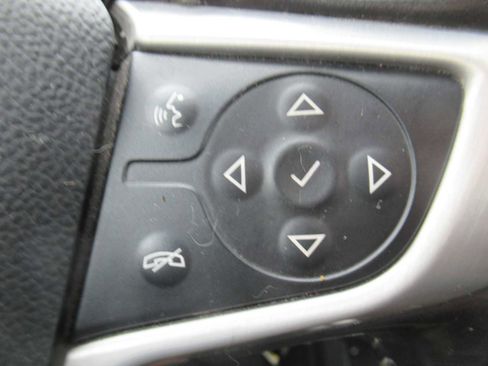 Used 2019 GMC Canyon SLE w/ SLE Convenience Package image 27