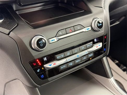 Used 2020 Ford Explorer ST image 15