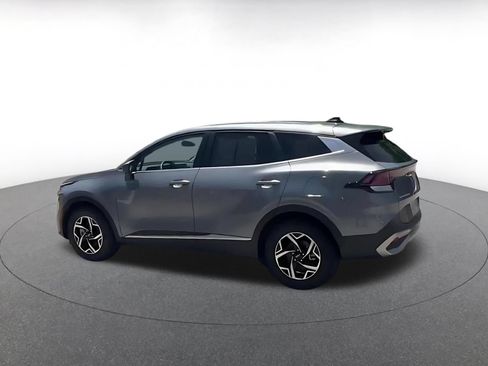 Used 2025 Kia Sportage LX FWD image 10