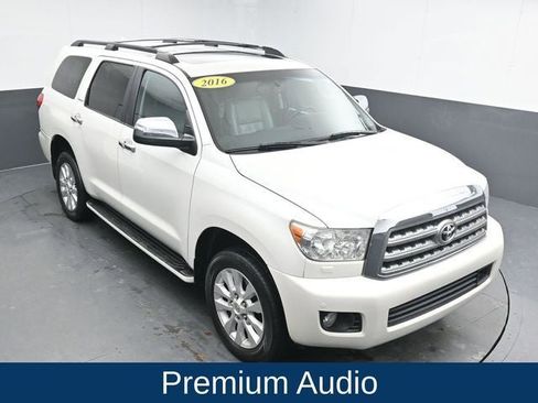 Used 2016 Toyota Sequoia Platinum image 19