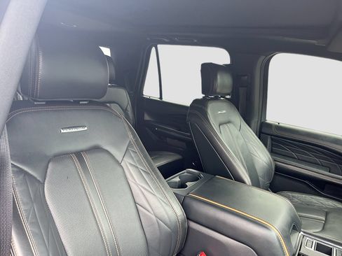 Used 2023 Ford Expedition Max Platinum RWD image 31