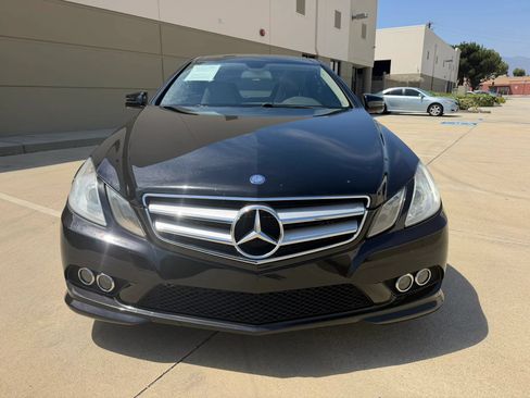 Used 2010 Mercedes-Benz E 550 Coupe image 2