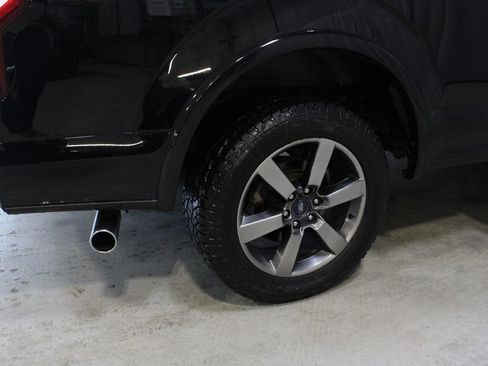 Used 2017 Ford F150 XLT w/ Equipment Group 301A Mid AWD/4WD image 24