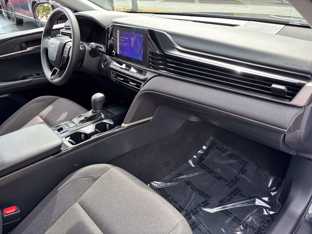 Used 2025 Toyota Camry LE FWD image 37