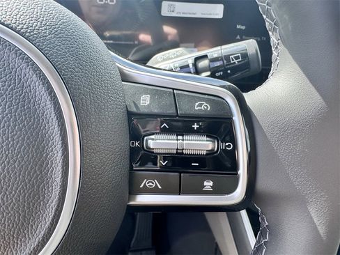 New 2026 Kia Carnival image 16