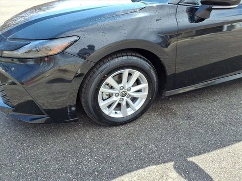 Certified 2025 Toyota Camry LE image 4