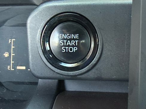 Used 2024 Toyota Tacoma SR5 AWD/4WD image 13