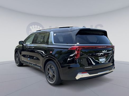 New 2026 Kia Carnival SX FWD image 4