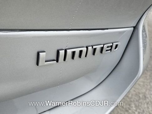 New 2025 Jeep Grand Cherokee L Limited image 12