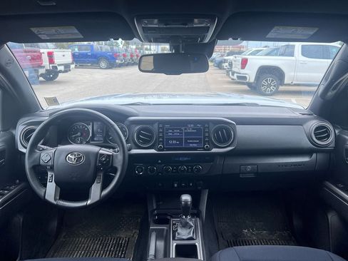 Used 2023 Toyota Tacoma TRD Off-Road AWD/4WD image 27