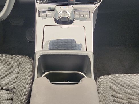 Used 2024 Subaru Solterra AWD/4WD image 19