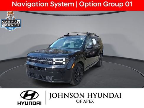 Used 2025 Hyundai Santa Fe Calligraphy AWD/4WD image 3