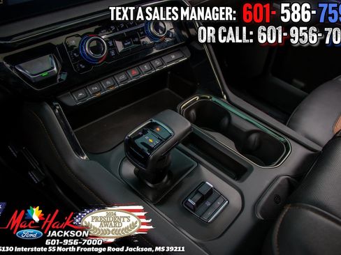 Used 2023 GMC Sierra 1500 AT4 w/ AT4 Premium Package image 21