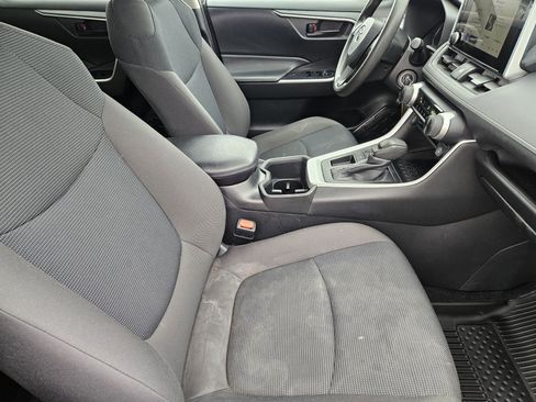 Used 2024 Toyota RAV4 LE image 13