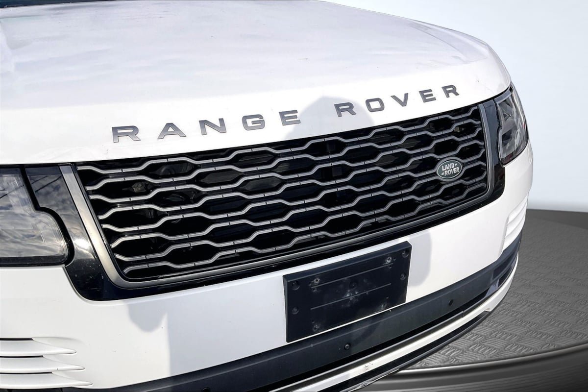 Used 2018 Land Rover Range Rover HSE AWD/4WD image 28