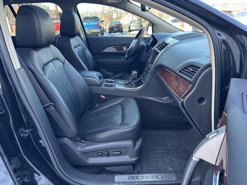 Used 2015 Lincoln MKX Base 4dr SUV w/ Equipment Group 102A image 36